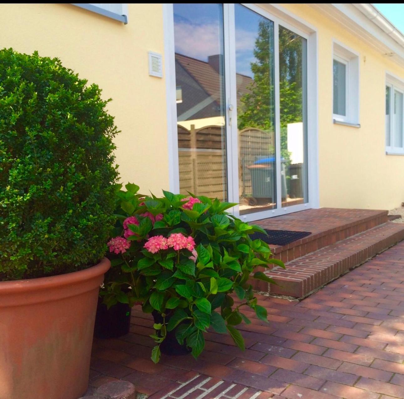 Tiffany'S Ferienapartments Sind Alles, Ausser... Gewoehnlich!!! Timmendorfer Strand Luaran gambar
